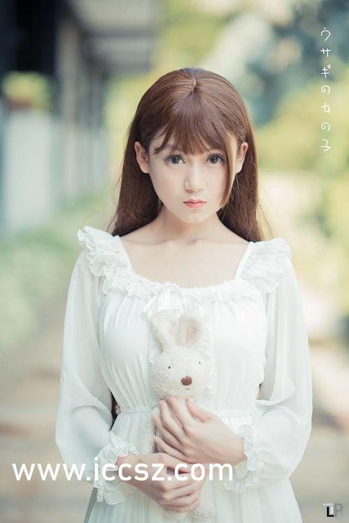 眼镜反差婊吃瓜黑料,揭秘“婊吃瓜黑料”背后的真相